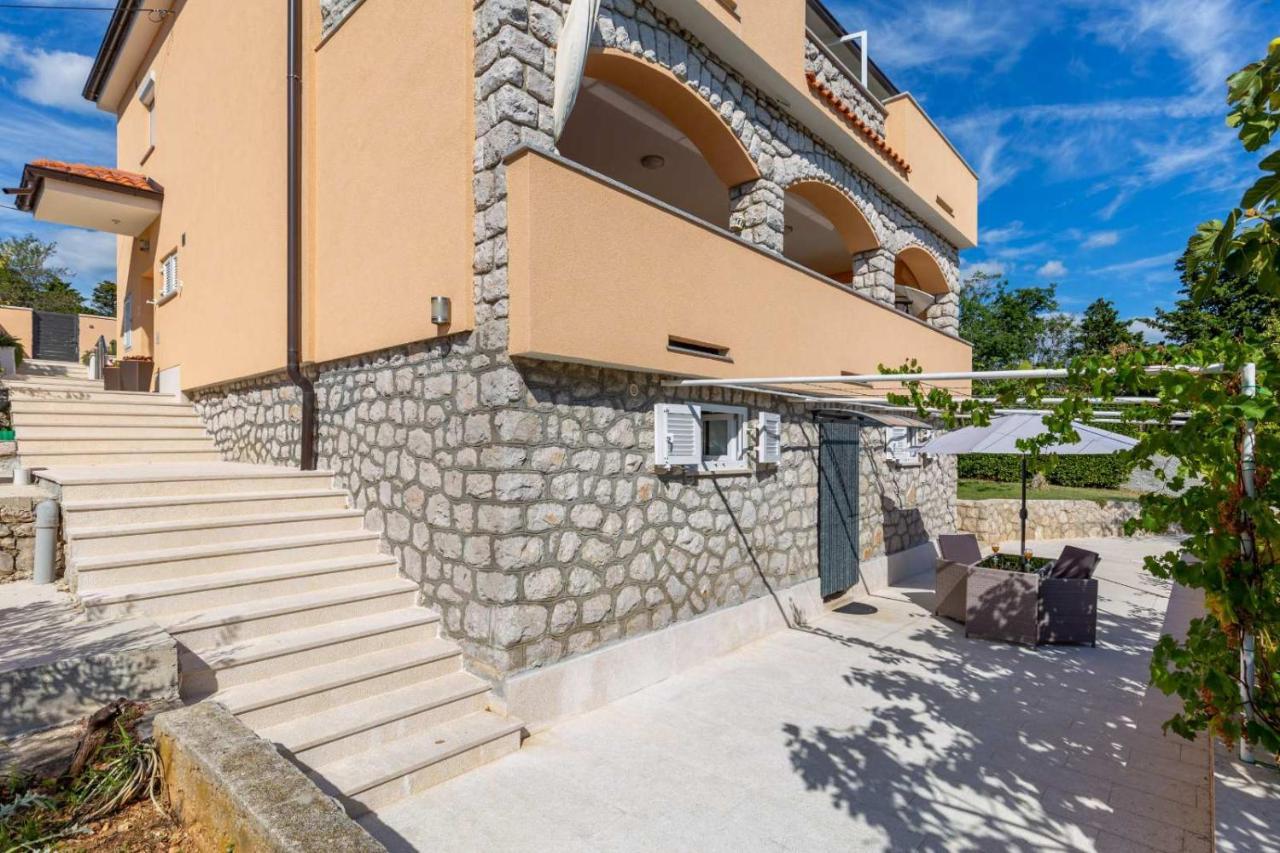 Apartman Marija 诺维·维诺多尔斯基 外观 照片
