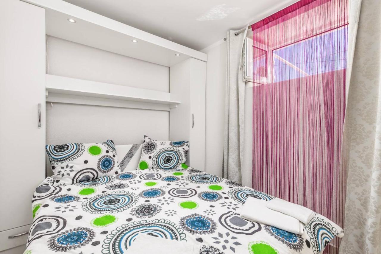 Apartman Marija 诺维·维诺多尔斯基 外观 照片